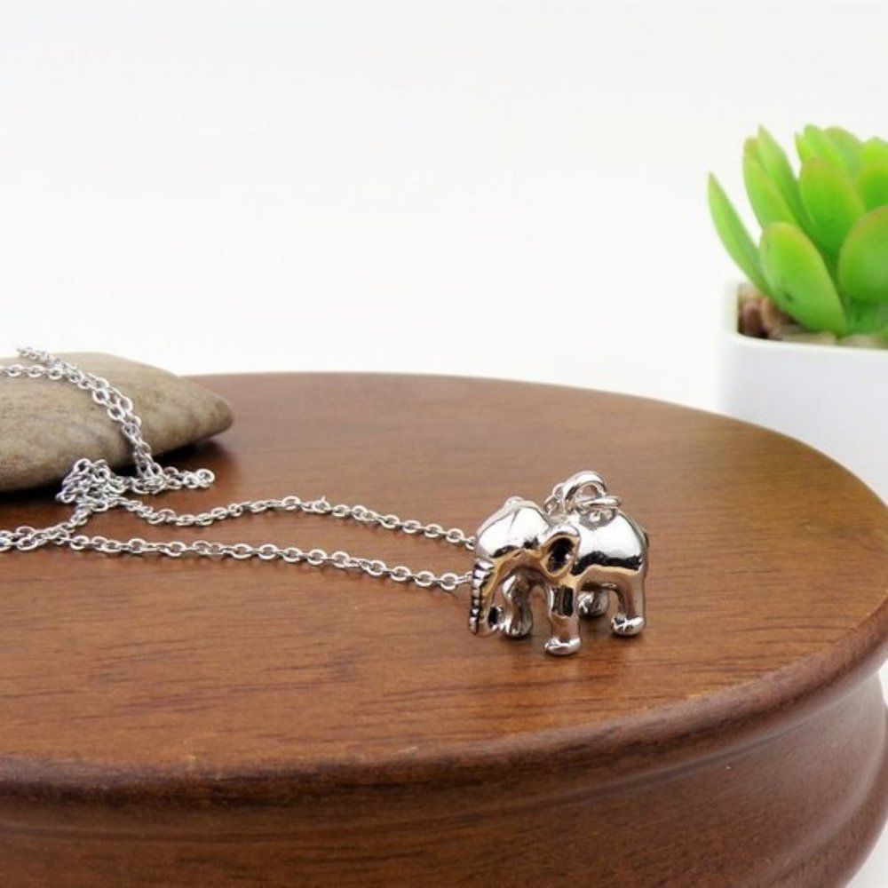 Elephant Pendant Silver Tone Chain Necklace